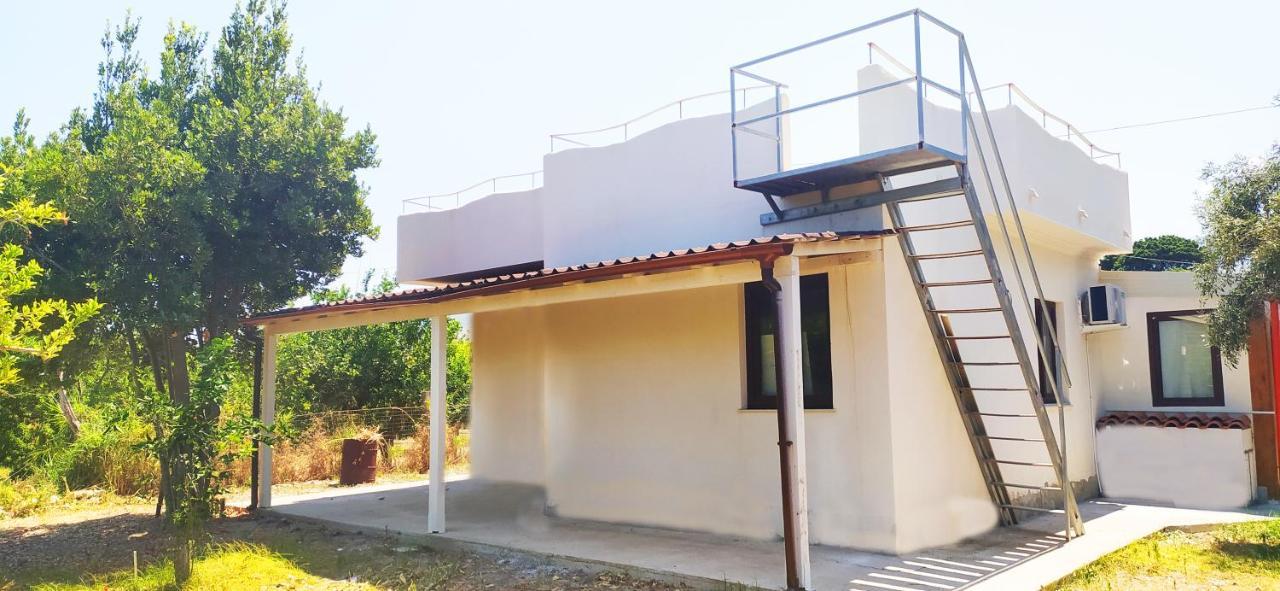 Bed and Breakfast Casa Giada Sul Mare Torrenova  Екстер'єр фото